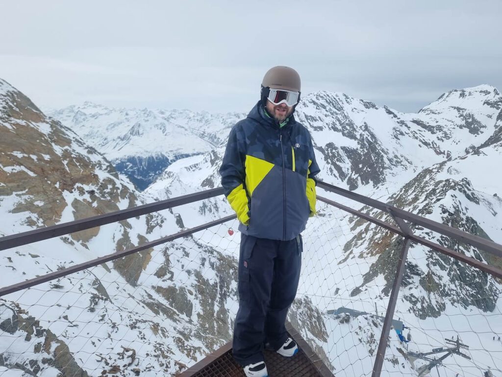 Reviewing the Dare2B Baseplate ski jacket in Stubai, Austria