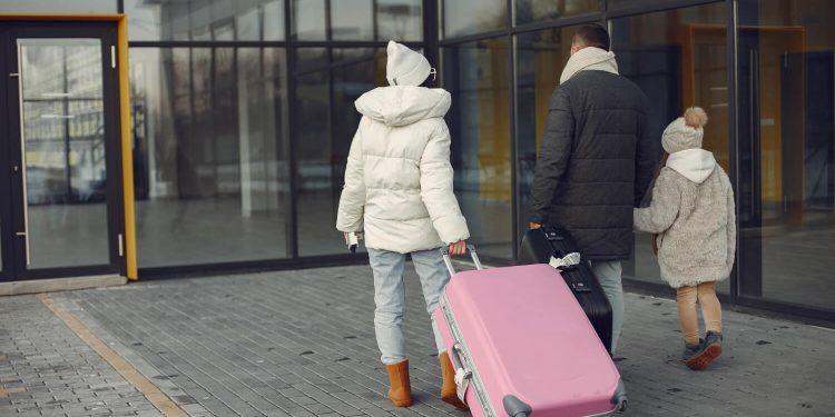 finding cheap ski transfers for groups and families