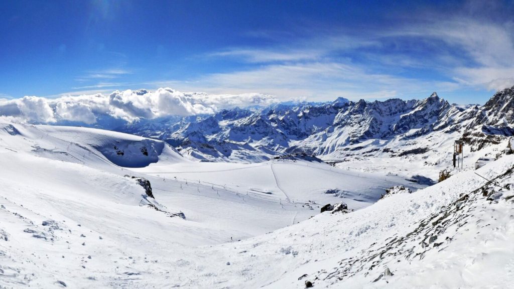 verbier ski resort offers some of the best opportunities to go skiing in december