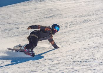 The Best (and Worst) Things About Snowboarding